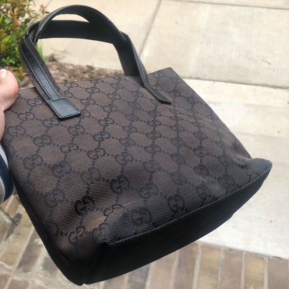 Small Gucci tote. Please see pictures. - Picture 8 of 16
